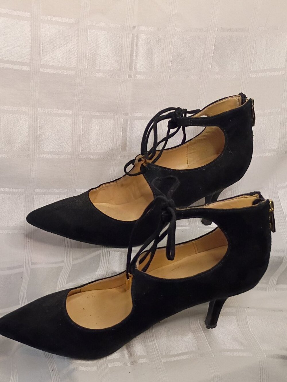 Liz Claiborne Black  7 1/2 Suede Lace Up Pointed Toe Heels
